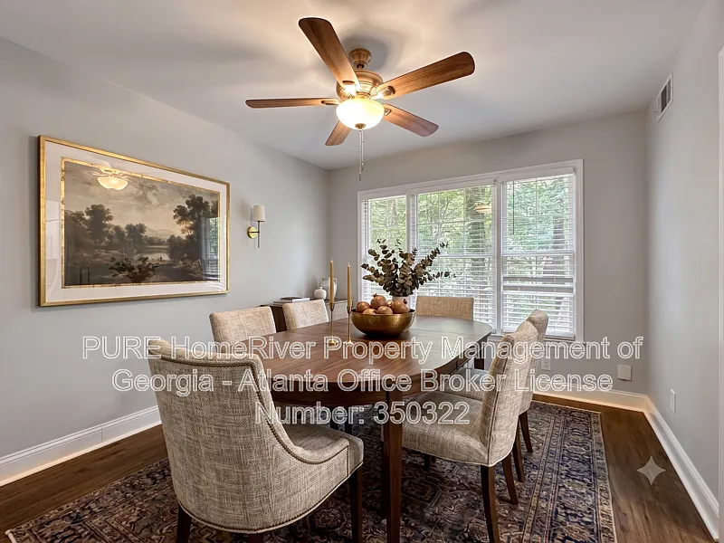 4 bed, 3.0 bath, 1984 sqft, $2,325 — Photo 3