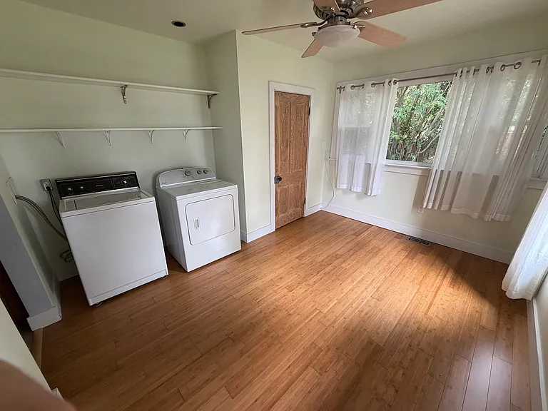 1st floor Laundry/Mudroom