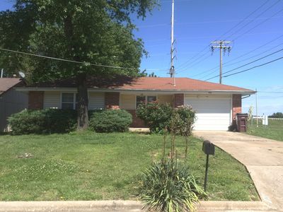 1158 S Craig Ave, Springfield, MO, 65804