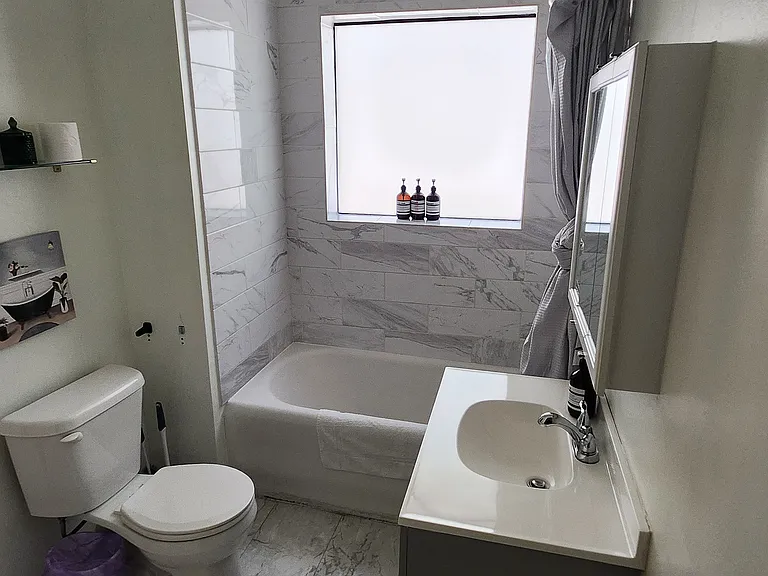 1009 N 1st St #2 — Photo 8