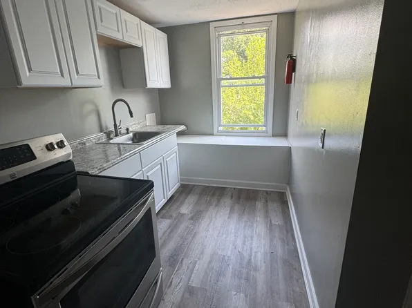 82 Main St #3, East Haven, CT 06512