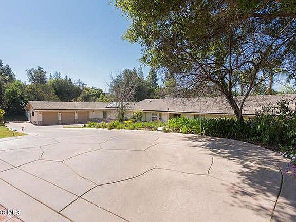 3rd image of 389 Sherwood Ct