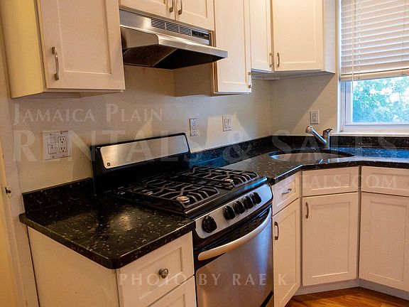 3rd image of 2 Dunning Way APT 110