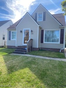 372 E 200th St, Euclid, OH, 44119