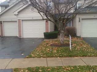 33 Fairway Dr, Glendale Heights, IL 60139