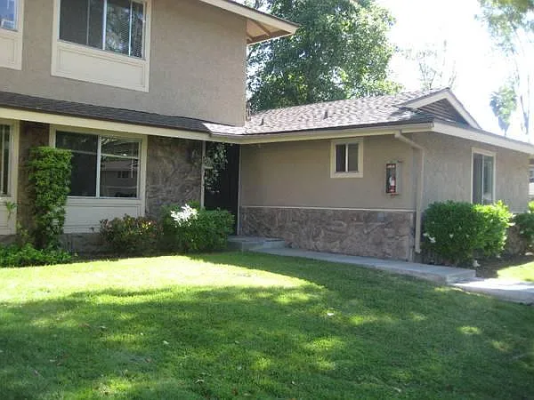 B Unit has several windows and great space.