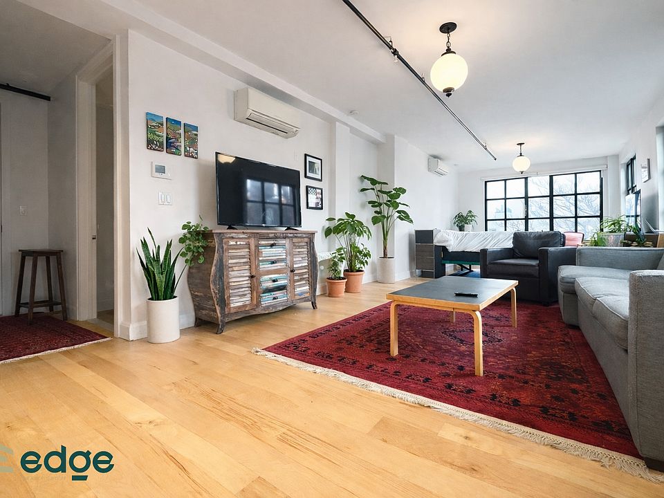 1st image of 180 N 7th St APT 406