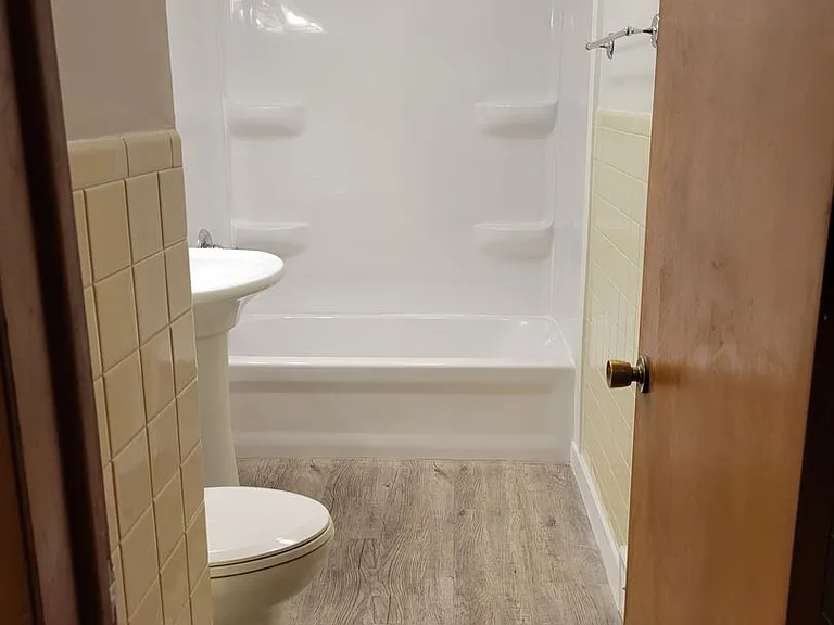 220 Church St — Photo 15