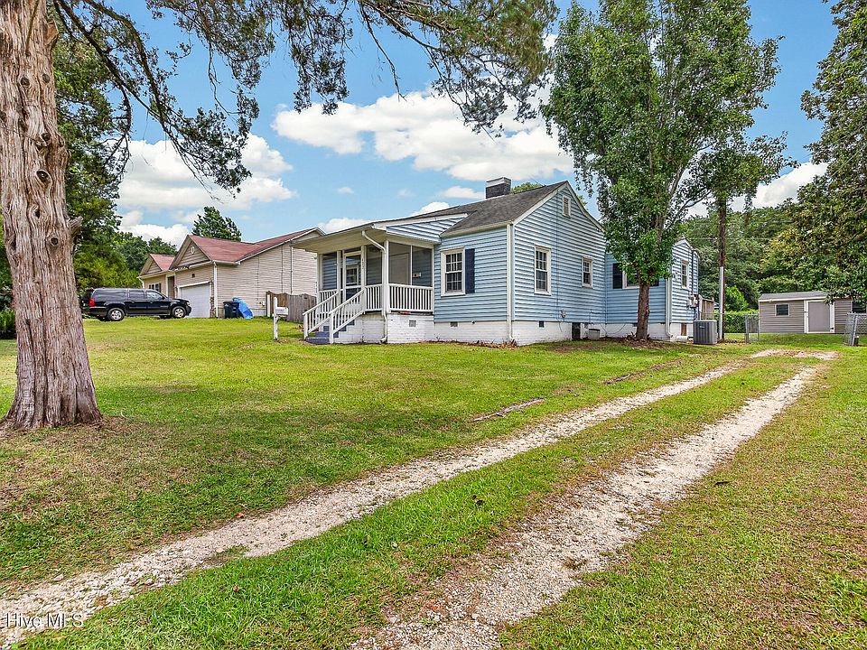 1st image of 403 Sherwood Road