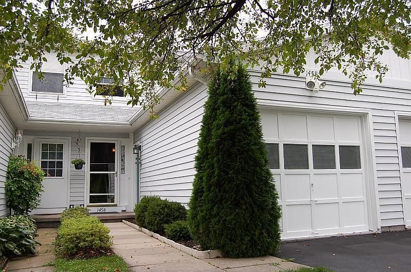 1st image of 1458 Wood Dr