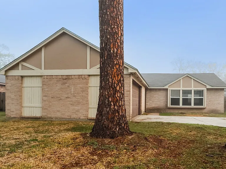 4306 Owens Creek Ln — Photo 1