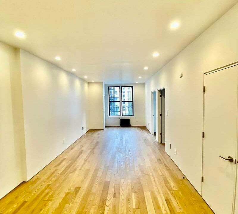 1st image of 1498 3rd Ave #9