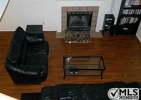 4th image of 1533 Chapman St