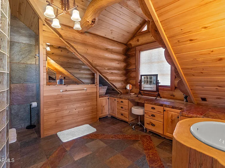 1613 Black Canyon Rd — Photo 65