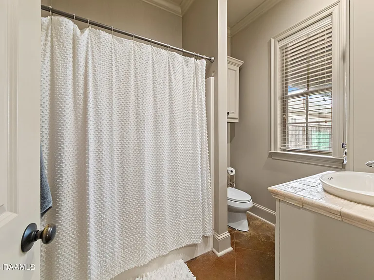 413 Harbor Rd — Photo 26