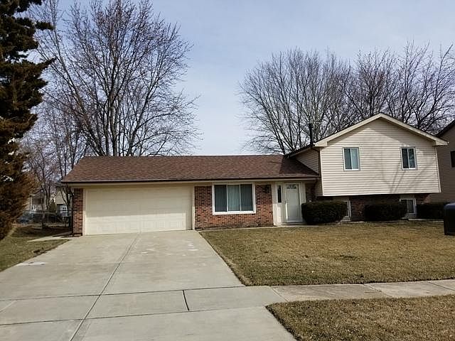 1st image of 2304 Wildwood Ln