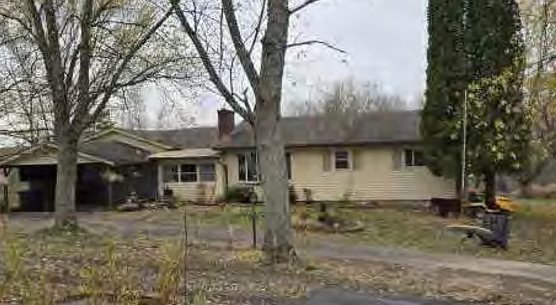 1st image of 279 Sandbank Rd