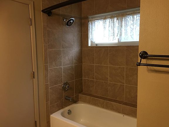 5th image of 10104 Bradford Way