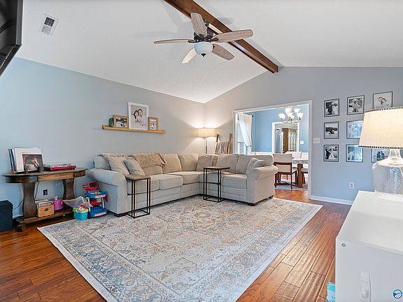 4th image of 1097 Lyngate Dr SE