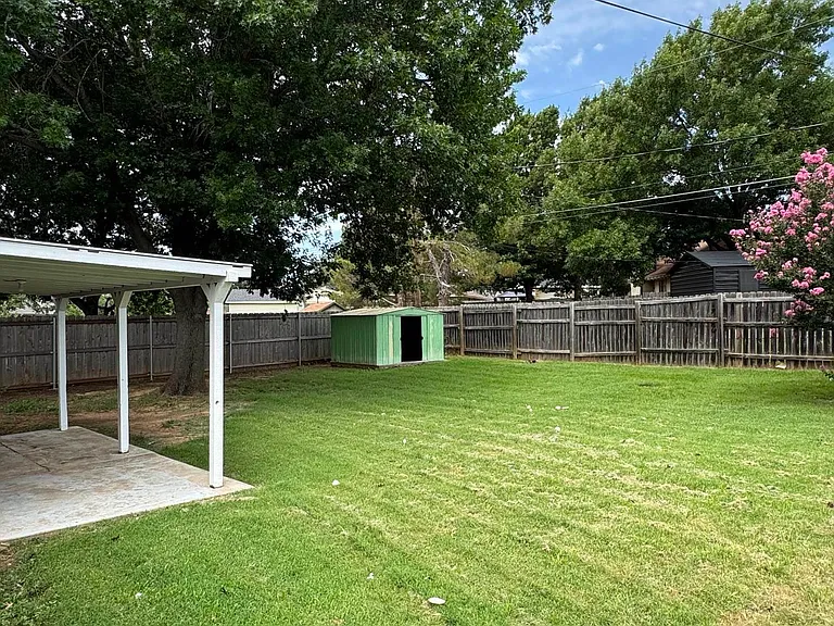 4904 Cypress Ave — Photo 13