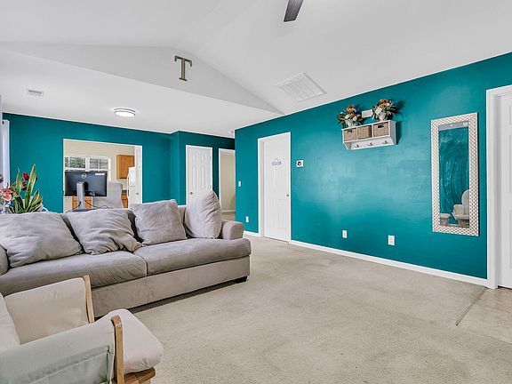 4th image of 4849 Hearthside Dr