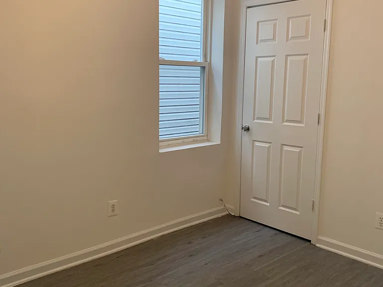 165 Sherman Ave #2 — Photo 6