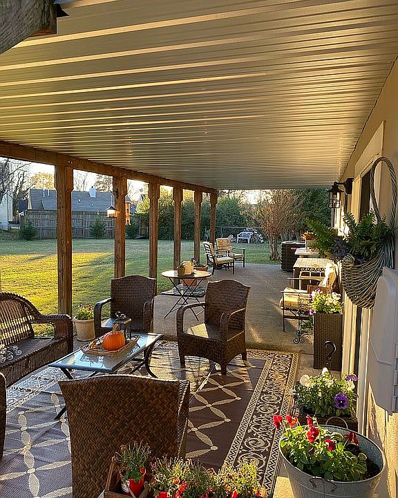 2nd image of 1326 Scotsbury Cir