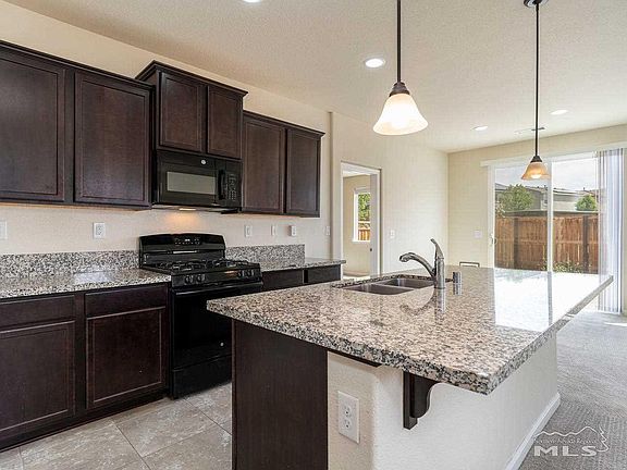 5th image of 7123 Diversey Dr