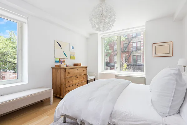 Rented by Compass | media 10