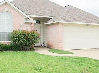 2400 Trace Mdws, College Station, TX 77845