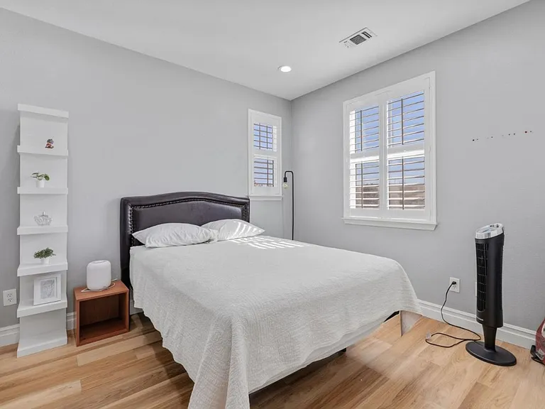 7238 Basking Ridge Ave — Photo 10