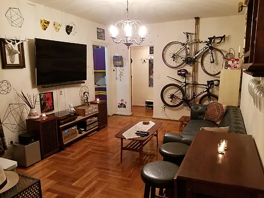 Rented by Chartwell Forest Hills Realty | media 2