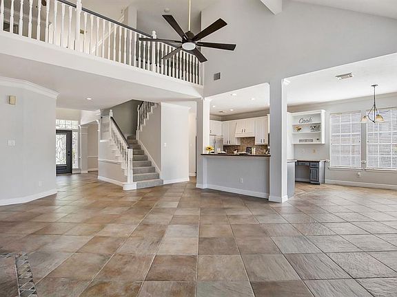 5th image of 6407 Longflower Ln