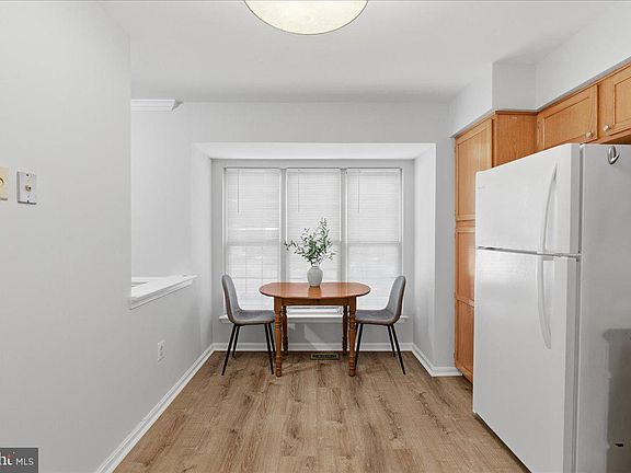 4th image of 6046 Raina Dr
