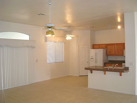 4th image of 5132 Red Glory Dr