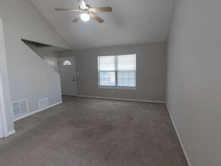 5567-5569 E Pinehurst Ln — Photo 13