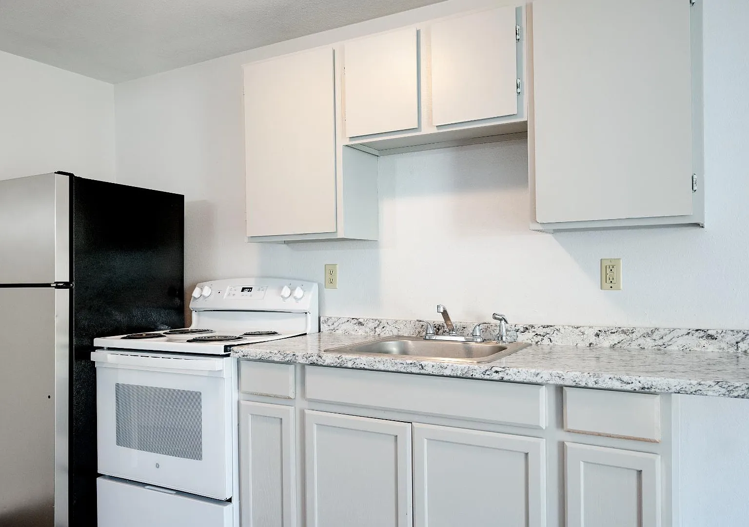 602 N 3rd St - 5 — Photo 1