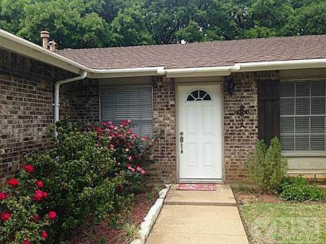 3rd image of 2607 Buffalo Dr