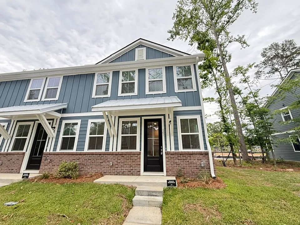 467 Martins Creek Blvd