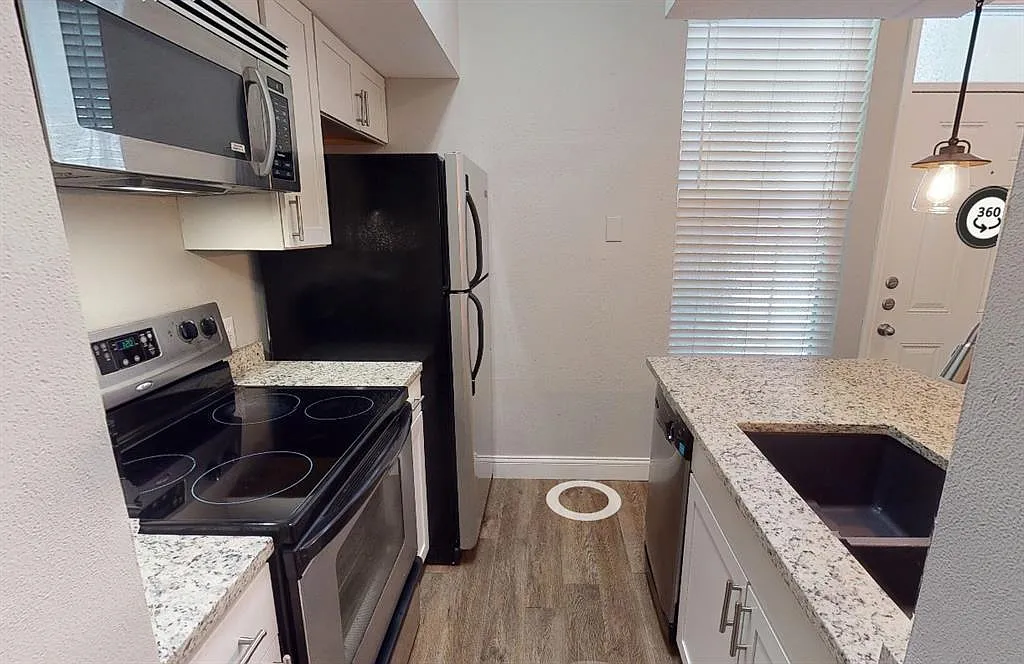 Building Photo - 2814 Nueces St #108