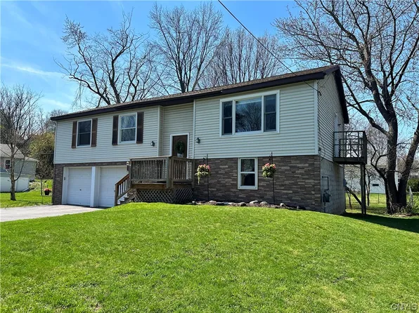 305 Gillespie Ave, Syracuse, NY 13219