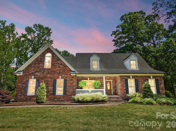 13901 Cabarrus Station Rd, Midland, NC 28107