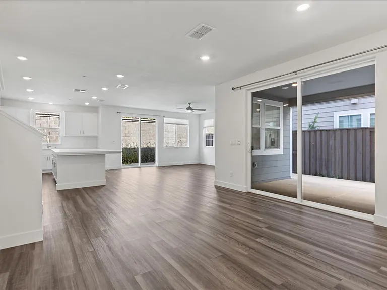 6921 Peak Way — Photo 2