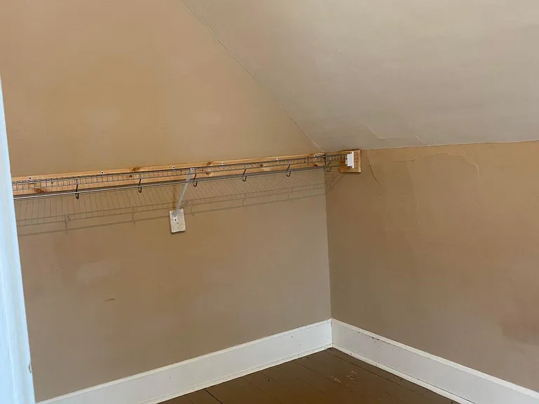 small bedroom 2nd floor