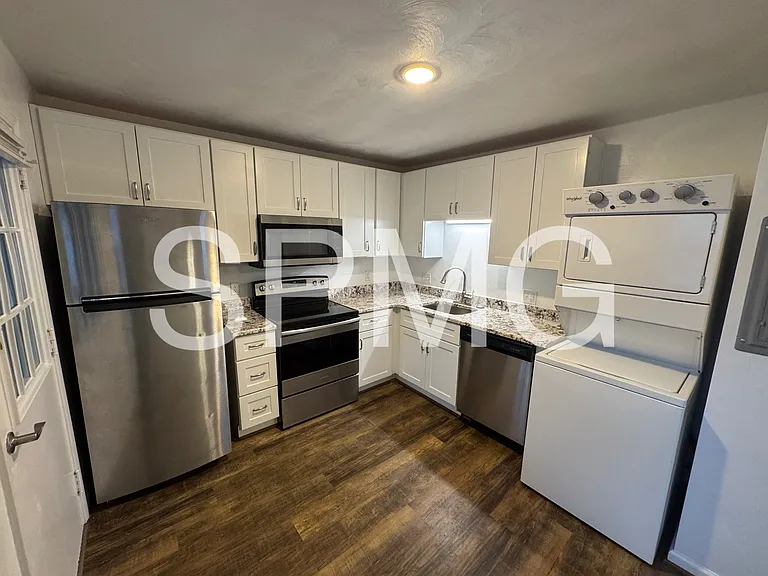 3126 Yardley Dr NW — Photo 4