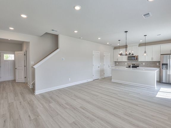 3rd image of 2111 Craven Pl Lot 100