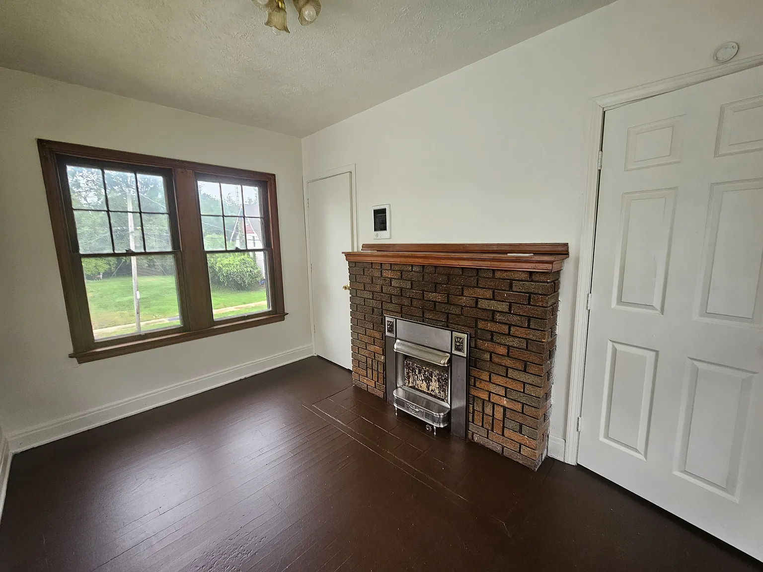 3 bed, 1304 sqft, $975 — Photo 3