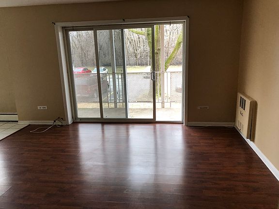 5th image of 8018 S Hoyne Ave APT 6