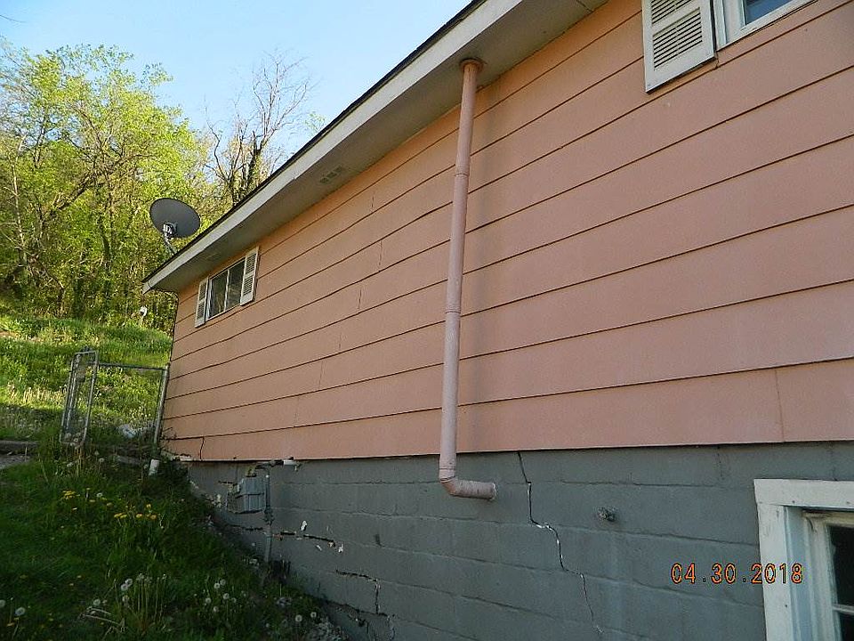 2nd image of 3533 5th Ave