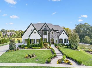2001 Kingsbarns Dr, Nolensville, TN 37135